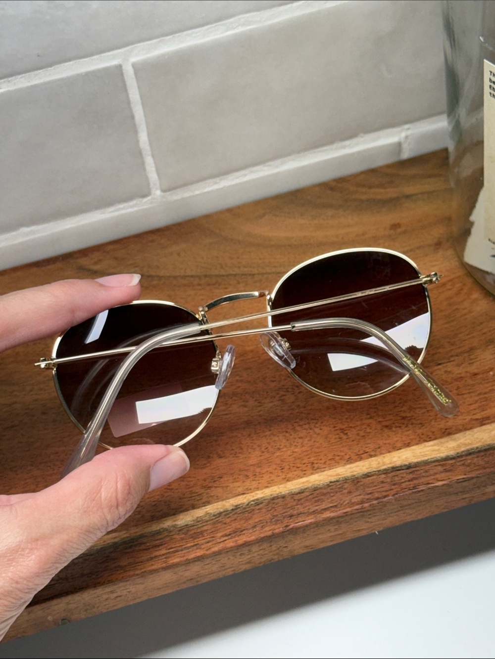 ✨ BETSEY JOHNSON ROUND SUNGLASSES ✨ - Picture 4 of 6
